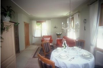 Austria Privát Graz, Zewnątrz